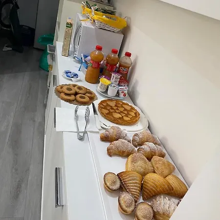 Alojamento de Acomodação e Pequeno-almoço A Casa Di Papi 3*